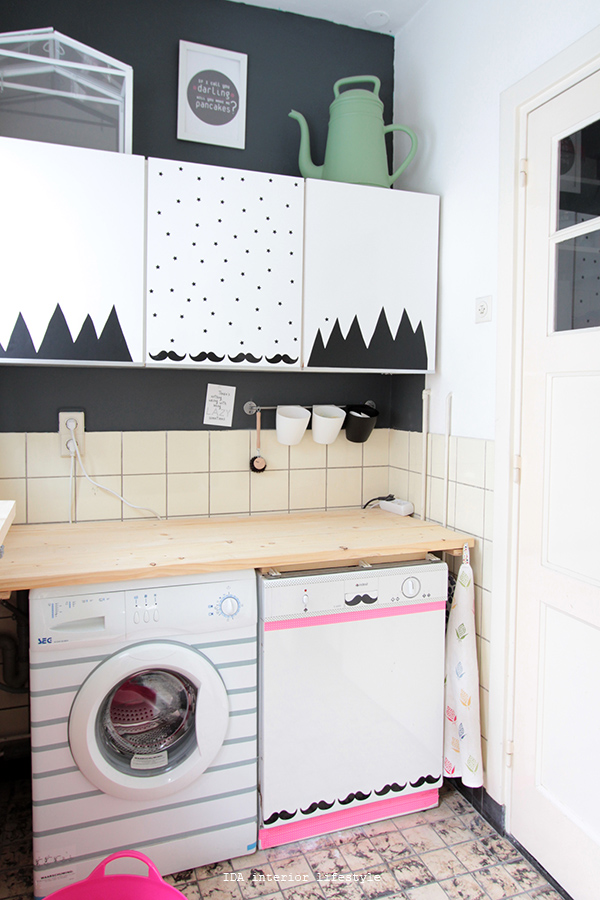 via http://www.idainteriorlifestyle.com/2014/01/laundry-room-makeover.html